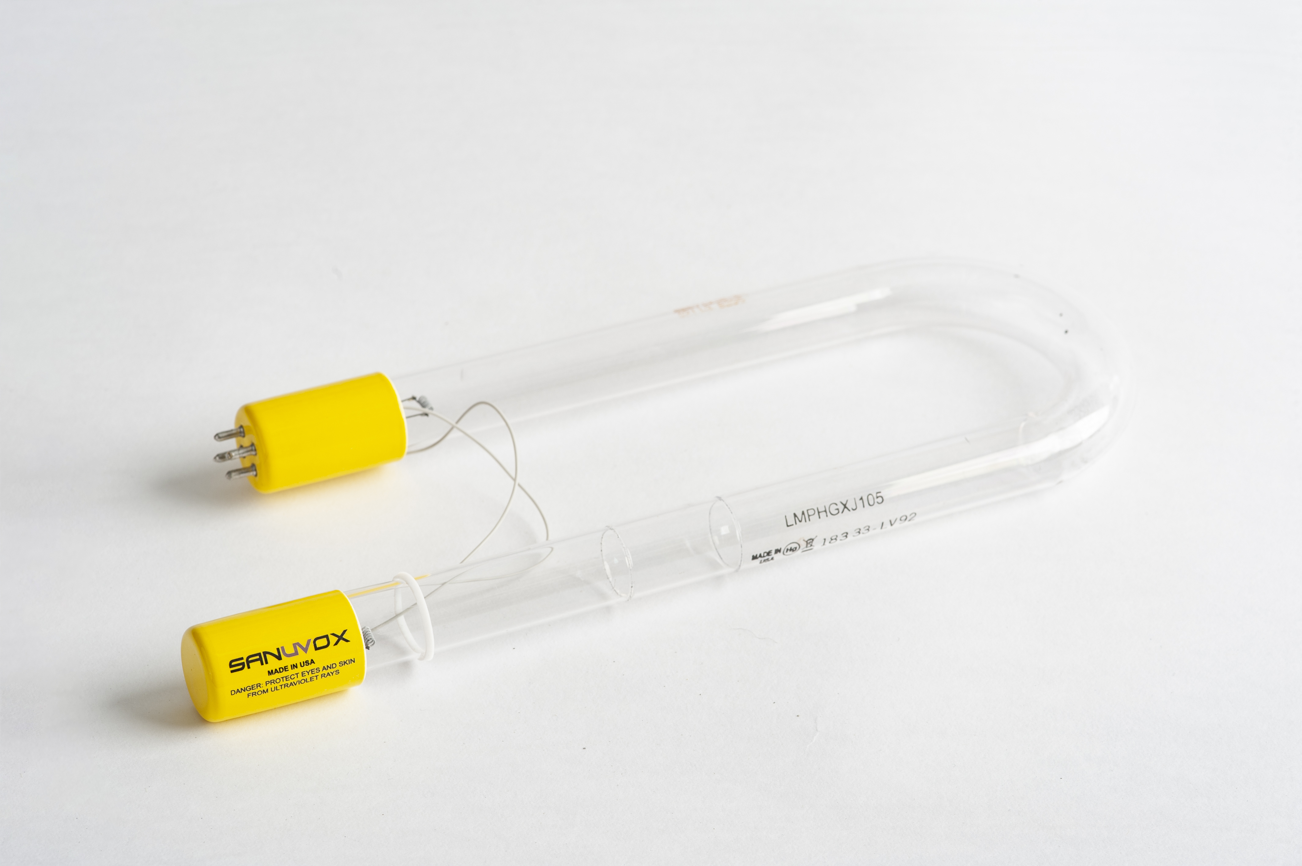 Le Pouvoir invisible de la lumière UV : pourquoi et quand remplacer vos lampes pour une qualité d’air optimale